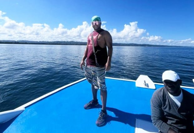 Observation / Tour pour voir les baleines a Samana.